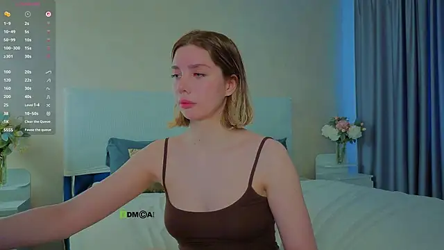  sophielov online show from April 30, 6:20 am