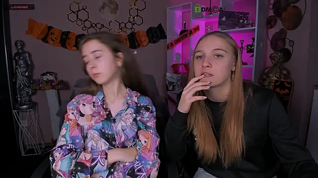 keylas moan online show from October 21, 7:31 am