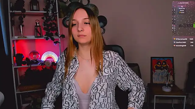 keylas moan online show from March 13, 3:18 pm