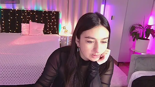 Snapshot of Lola_Sparks chatting on September 23, 6:05 am Lola Sparks online show from September 23, 6:05 am