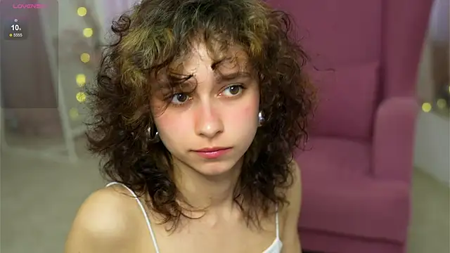 MimiLicks online show from October 2, 7:59 am