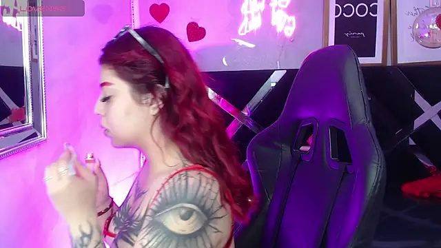 Snapshot of Red_Bunny_v chatting on May 15, 1:07 pm Red Bunny v online show from May 15, 1:07 pm