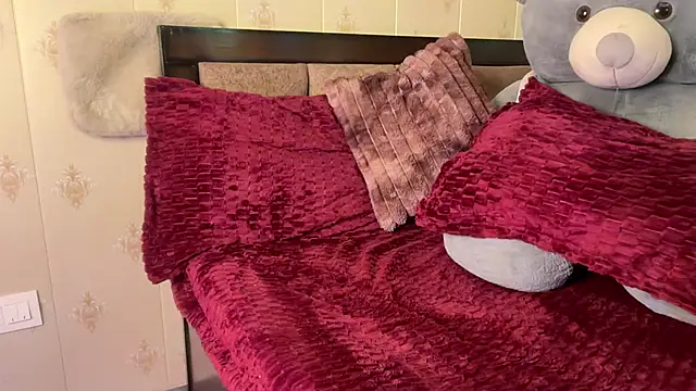 fairy hot  online show from February 20, 6:19 pm