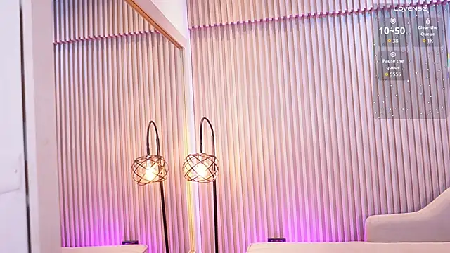 Snapshot of GiaNovak chatting on October 16, 11:55 am GiaNovak online show from October 16, 11:55 am