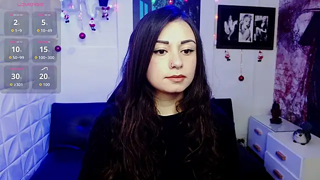 Eva Roussell online show from December 3, 2:15 pm