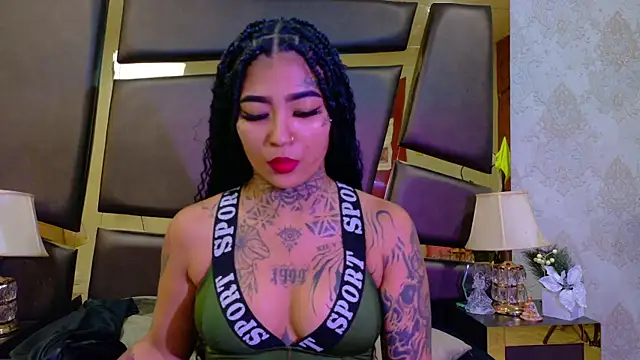 EmilieLake online show from February 23, 7:22 pm