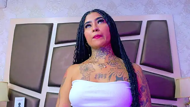 EmilieLake online show from July 10, 7:38 pm