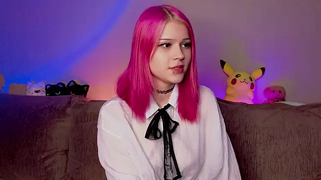 RavenKitten  online show from May 4, 2:51 am