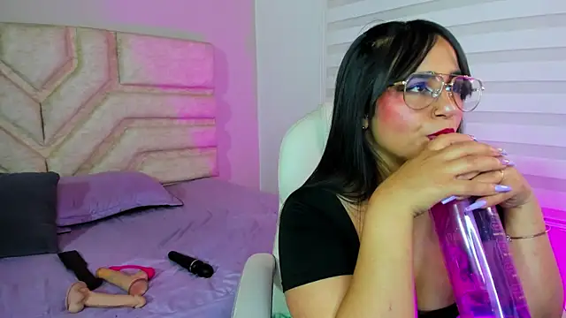 Snapshot of _adahara_queen chatting on September 19, 3:41 am adahara queen online show from September 19, 3:41 am