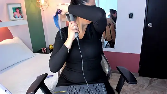 ValeryBoobs1 online show from May 27, 1:19 pm