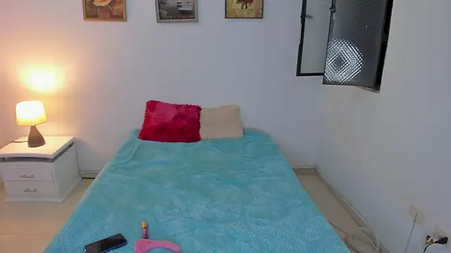 Snapshot of Valeri_13 chatting on November 2, 4:59 am Valeri 13 online show from November 2, 4:59 am