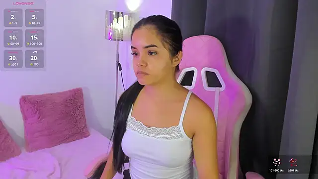 Snapshot of Valeri_13 chatting on February 16, 8:21 am Valeri 13 online show from February 16, 8:21 am