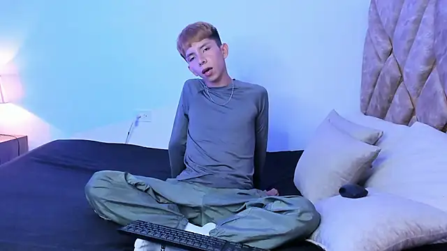 Hyunjin Son online show from December 21, 3:52 pm