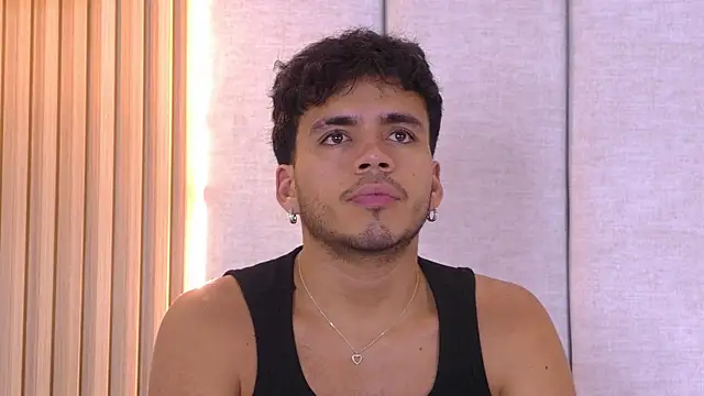 Snapshot of AlexanderJordan chatting on November 8, 7:23 pm AlexanderJordan online show from November 8, 7:23 pm