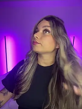 Snapshot of AnnyLopezzz_ chatting on September 12, 4:34 am AnnyLopezzz online show from September 12, 4:34 am