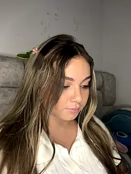 Snapshot of AnnyLopezzz_ chatting on September 21, 5:25 pm AnnyLopezzz online show from September 21, 5:25 pm