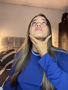 Snapshot of AnnyLopezzz_ chatting on March 9, 5:11 am AnnyLopezzz online show from March 9, 5:11 am