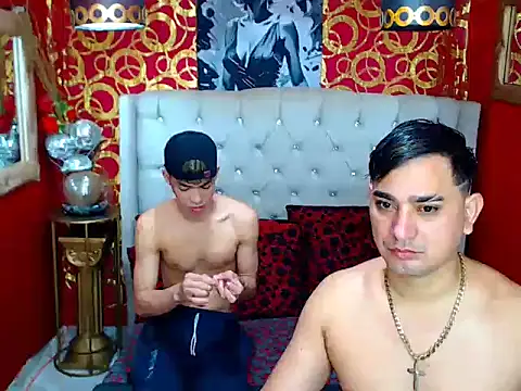 JHOVA23CM online show from October 18, 1:56 pm