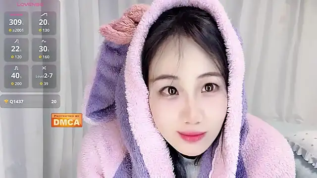 Snapshot of Nabi518- chatting on December 4, 12:58 pm Nabi518- online show from December 4, 12:58 pm