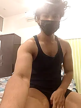 Snapshot of Goodmens5 chatting on June 11, 2:37 pm Goodmens5 online show from June 11, 2:37 pm