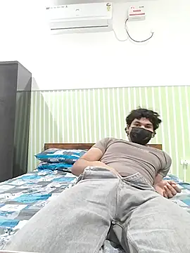 Snapshot of Goodmens5 chatting on June 19, 3:38 pm Goodmens5 online show from June 19, 3:38 pm