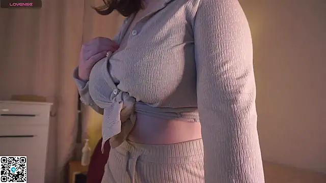 Snapshot of LakeshiaVodopich chatting on October 12, 9:08 am LakeshiaVodopich online show from October 12, 9:08 am