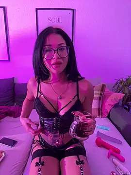 realjessappeal online show from December 4, 7:00 pm