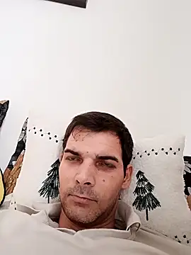 Snapshot of Michael9134 chatting on December 18, 9:15 am Michael9134 online show from December 18, 9:15 am