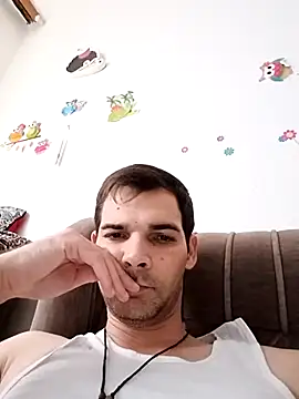 Snapshot of Michael9134 chatting on December 19, 12:23 pm Michael9134 online show from December 19, 12:23 pm
