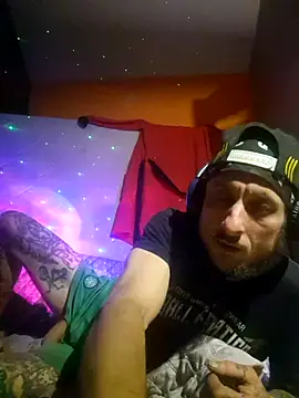 Snapshot of MODEST11_MMiILOO_AMARO chatting on October 10, 3:16 am MODEST11 MMiILOO AMARO online show from October 10, 3:16 am