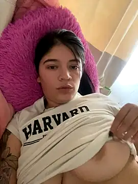 Snapshot of Xiomi_sexx chatting on October 31, 7:48 pm Xiomi sexx online show from October 31, 7:48 pm