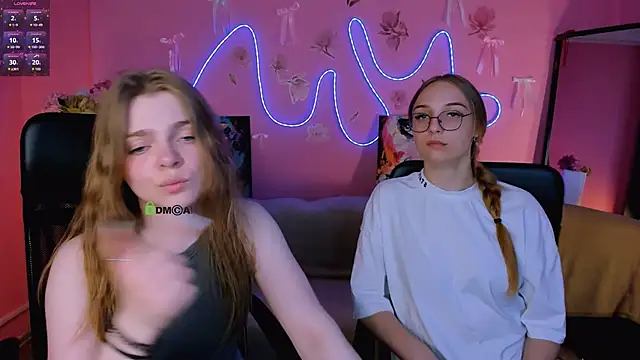 Snapshot of veronica_bubble chatting on June 7, 7:39 pm veronica bubble online show from June 7, 7:39 pm