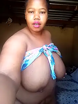 Curvycandy95 online show from October 1, 6:08 am