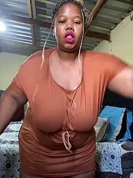 Curvycandy95 online show from May 29, 6:22 am