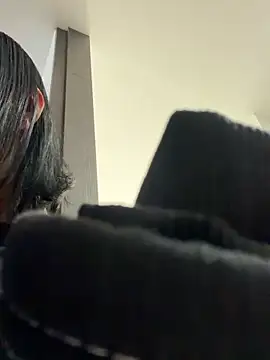 AlannaEvons online show from February 9, 8:13 pm