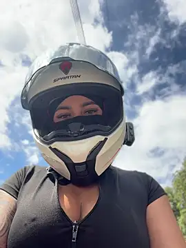 AlannaEvons online show from July 14, 7:41 pm