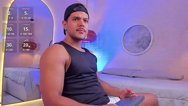 Snapshot of thiago_mercer chatting on October 11, 11:20 am thiago mercer online show from October 11, 11:20 am