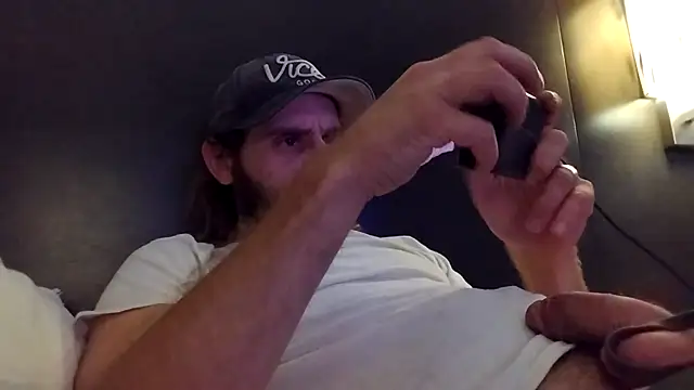 Snapshot of Brabbit3211 chatting on September 21, 2:35 am Brabbit3211 online show from September 21, 2:35 am