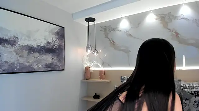 Snapshot of SolAvelar chatting on June 17, 11:49 pm SolAvelar online show from June 17, 11:49 pm