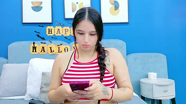 Ashley Evans22 online show from October 25, 7:52 pm