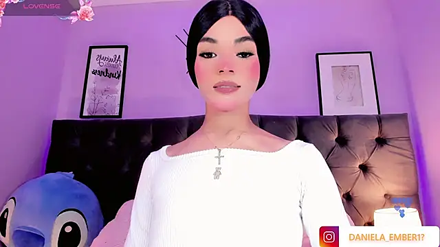 Amira Ember online show from July 25, 9:12 pm