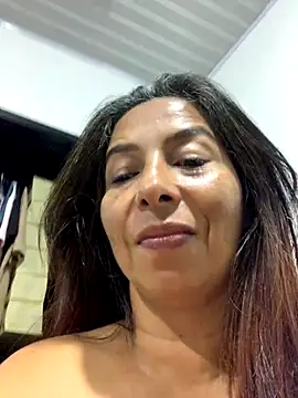 Snapshot of maleja23 chatting on October 2, 2:40 am maleja23 online show from October 2, 2:40 am