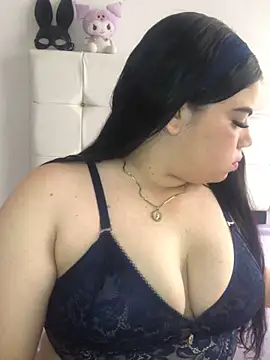 Kuromy x online show from March 6, 6:59 pm