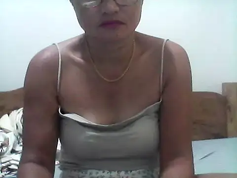 nathalie0045 online show from February 23, 11:57 pm