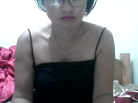 nathalie0045 online show from June 13, 9:24 pm