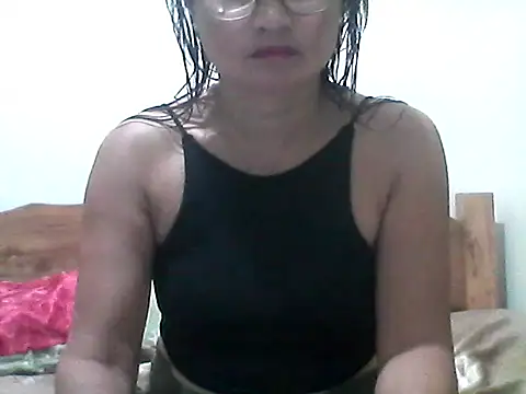 nathalie0045 online show from June 15, 10:28 am