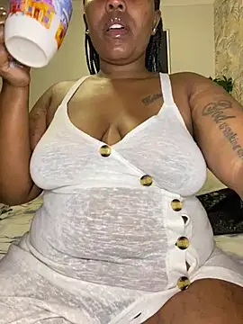 fatpussydallx online show from April 28, 2:38 am