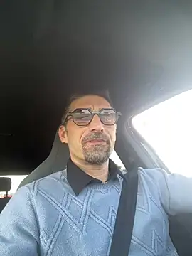 GmGit online show from March 10, 11:15 am