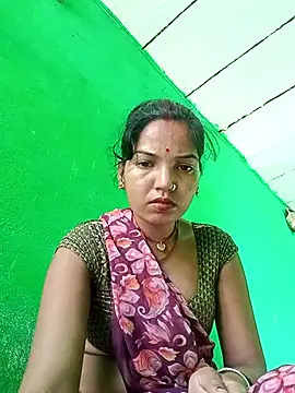 Snapshot of Seema_guptaji chatting on July 6, 8:33 am Seema guptaji online show from July 6, 8:33 am