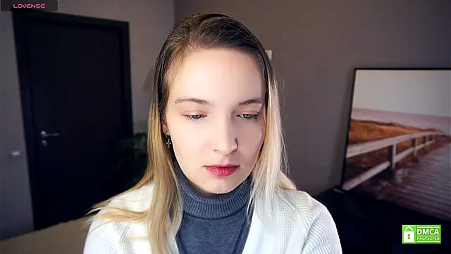 HongTomczak online show from October 4, 7:28 am